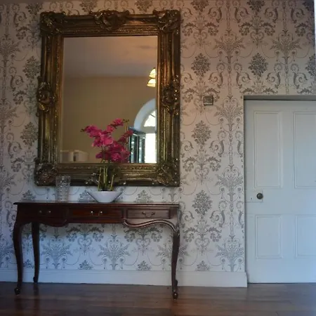 Mishells House, Tatil Evi